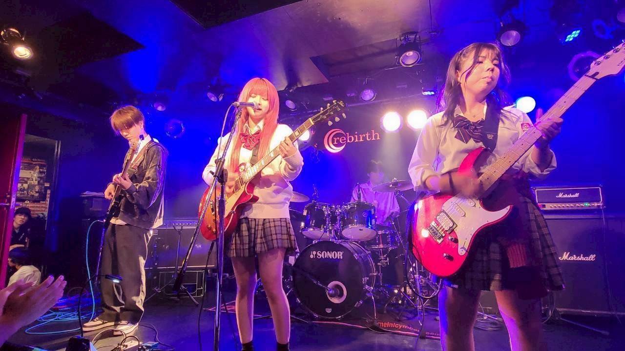 明聖高校の軽音部のライブ