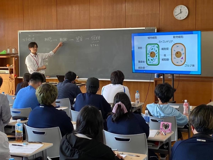 成美学園高等學校での授業の様子