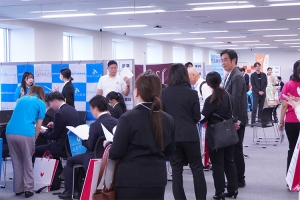 5/17開催、通信制高校教職員採用合同説明会